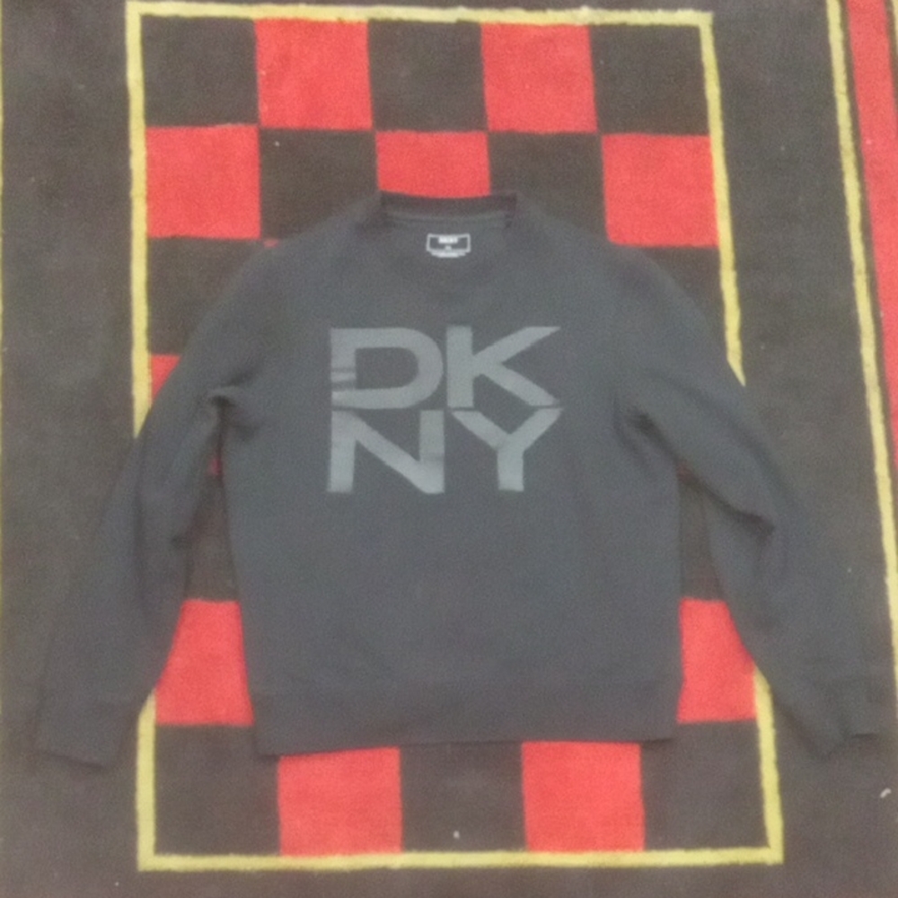 DKNY sweater XS